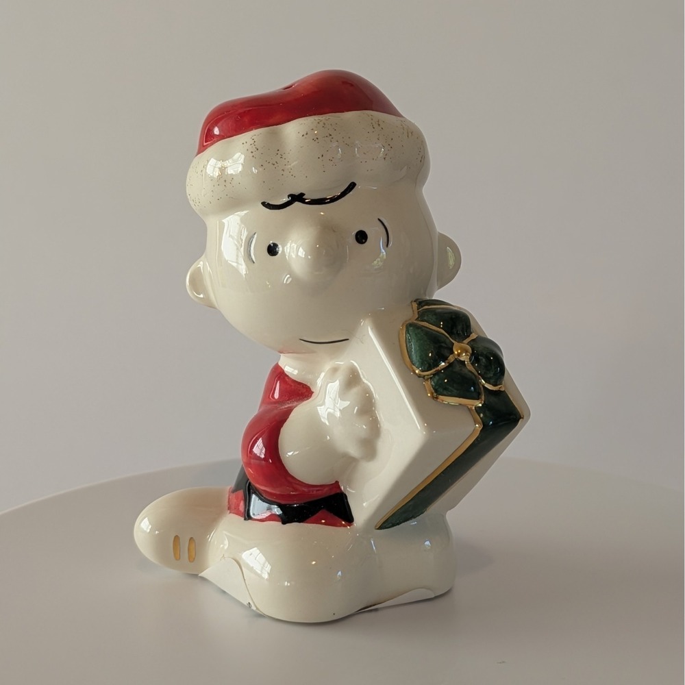 2004 Lenox Charlie Brown & Snoopy Christmas Tree Porcelain Salt & Pepper Set - Picture 3 of 14